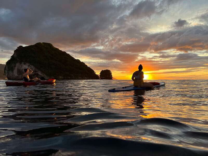 Mismaloya: Los Arcos Bioluminescent Waters Kayak & Cave Tour - Exploring the Caves and Grottoes
