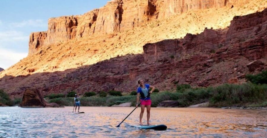 Moab: Stand-Up Paddleboard with small rapids on Colorado - A Detailed Look at the Moab Paddleboard Tour