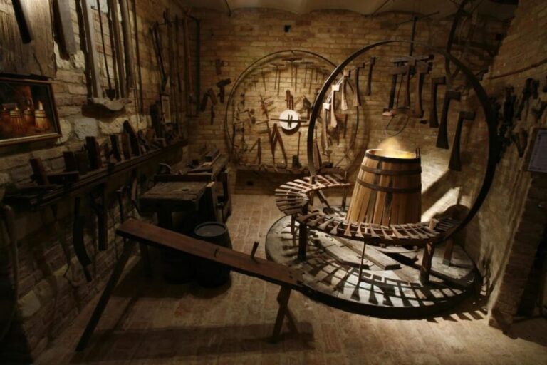 Monferrato: Museum Visit and Tasting at Razzano Castle - Who Will Enjoy This Tour?