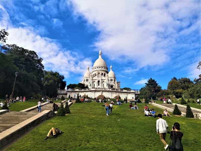 Montmartre : private family tour - The Itinerary in Detail