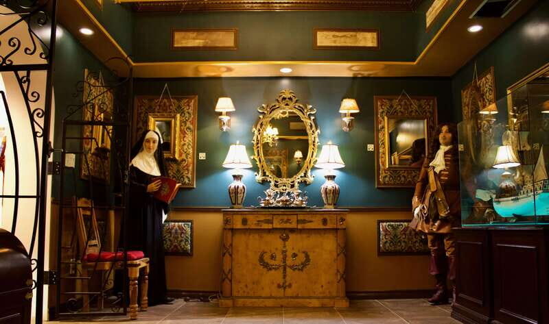 Montreal: Art Center and Museum Audio Guided Tour - A Closer Look at the Experience