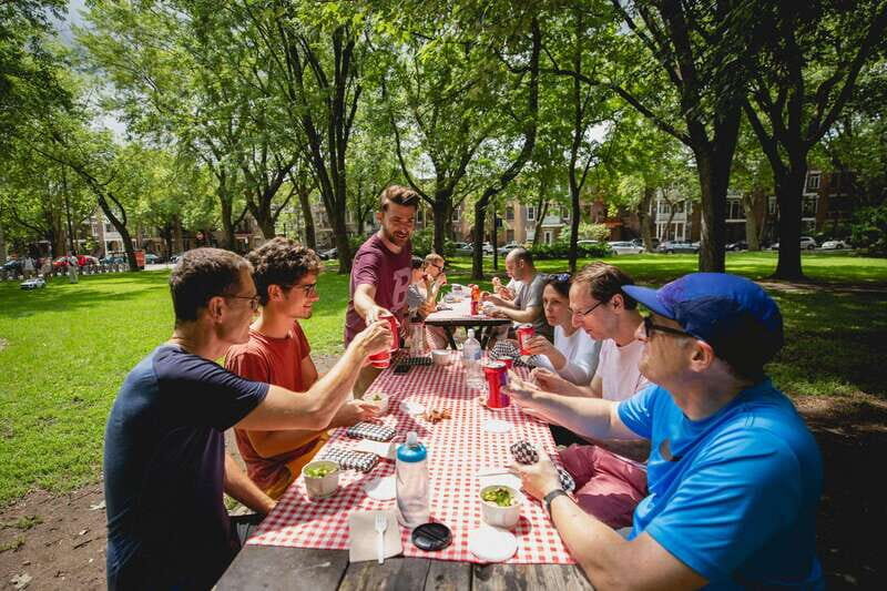 Montreal: Non Touristy Pink Bike Tour - Exploring Montreal on Two Wheels: A Complete Breakdown