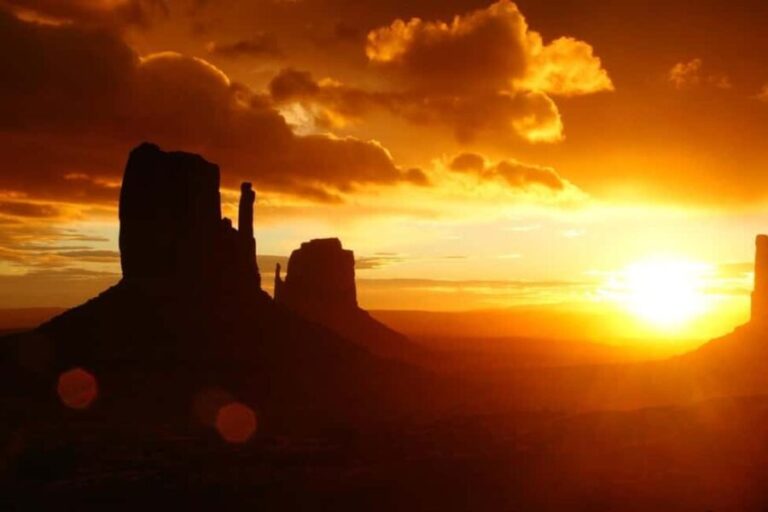Monument Valley: Sunrise or Sunset Tour with Navajo Guide - Who Will Love This Tour?