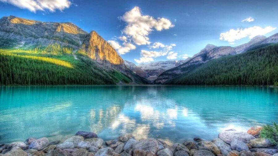 Moraine Lake 1.5hr & Lake Louise Shuttle from Canmore/Banff - An In-Depth Look at the Tour Experience