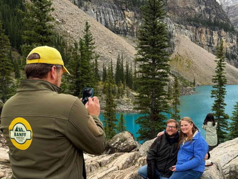 Moraine Lake Sunrise & Lake Louise from Calgary/Canmore/Banf - Why This Tour Is a Great Choice  