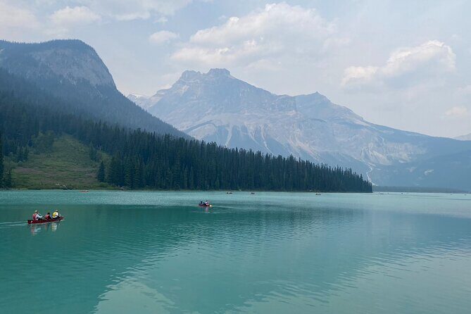 Moraine Lake,Lake Louise,Emerald& Peyto Lake 4 lakes from Canmore - Practical Details and What to Expect