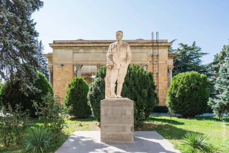 Mtskheta Gori Uplistsikhe Day-Trip from Tbilisi - Transportation and Logistics