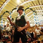 Munich: Oktoberfest tour with Weisswurst breakfast - GERMAN - Practical Details & Considerations