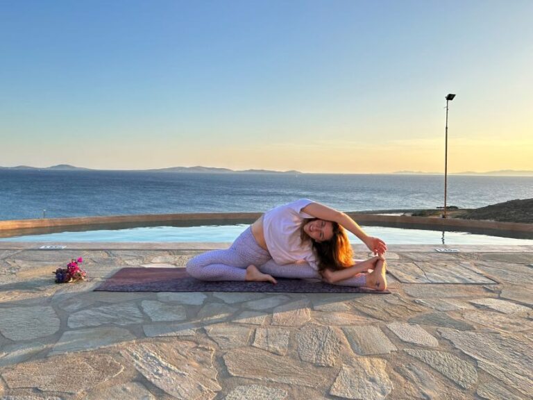Mykonos: Sunset Group Yoga Session - The Group Dynamic and Community