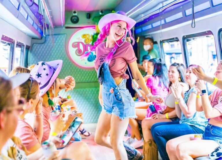Nashville: Drag Queen Party Bus w/Games, Dancing & Drag Show - What Makes This Tour Stand Out?