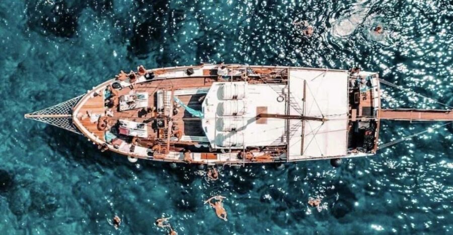 Naxos: Koufonissia and Rina Cave Boat Trip with BBQ - Starting Point and Comfort