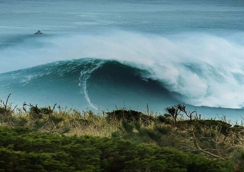 Nazaré: The Giant Waves Surf Experience - Exploring Nazaré: More Than Just Waves