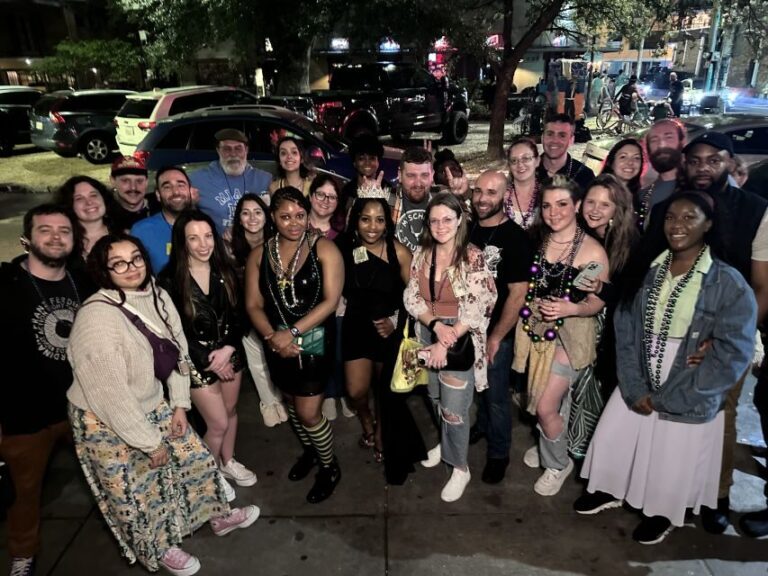 New Orleans: Ghost and Haunted Pub Crawl Tour with Free Shot - A Deep Dive into the Haunted Nightlife