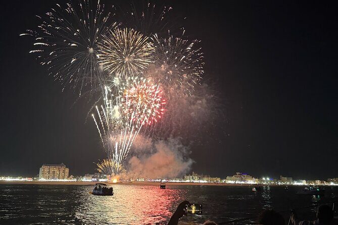 New year's Eve Fireworks Cruise aboard the Sea Rocket - Why You Should Consider This Cruise