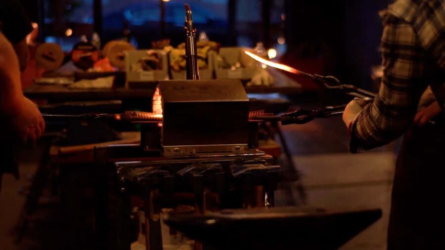 New York: Forge a Survival Knife Experience - Who Should Consider This Experience?