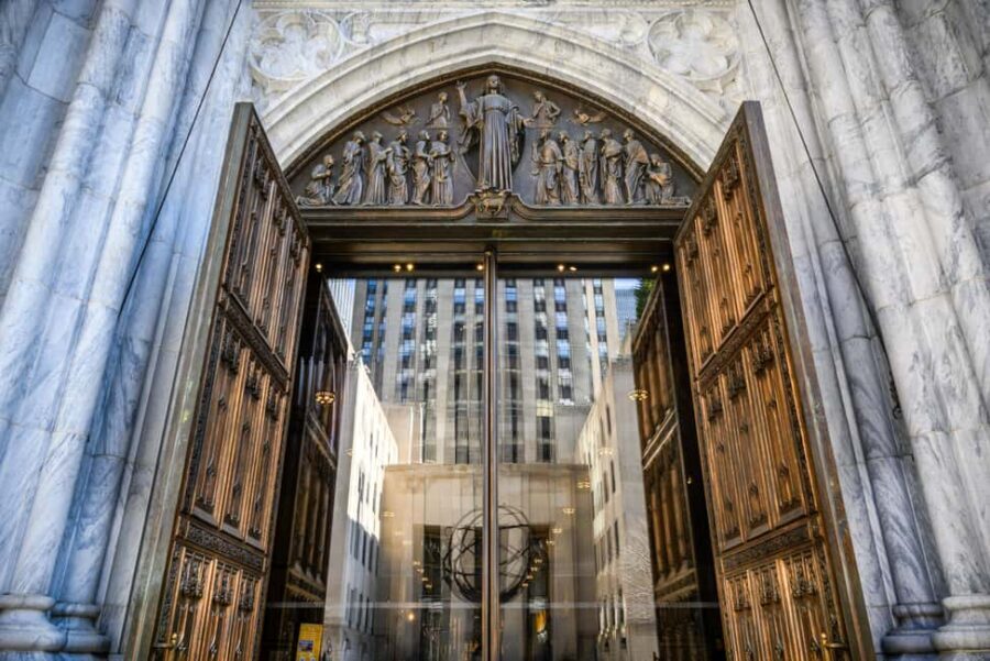 New York: VIP Guided Tour of St. Patrick's Cathedral - Inside the Experience: The Details  