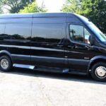 Newark To Manhattan Private Transfer in SUV, Limousine or Van - Who Is This Transfer Best For?