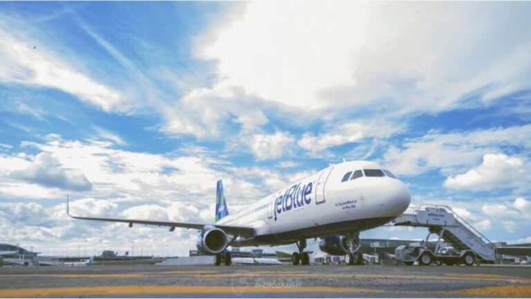 Niagara Falls 1 Day Express from NYC-US and Canadian Sides - Transportation & Logistics: What Makes It Work  