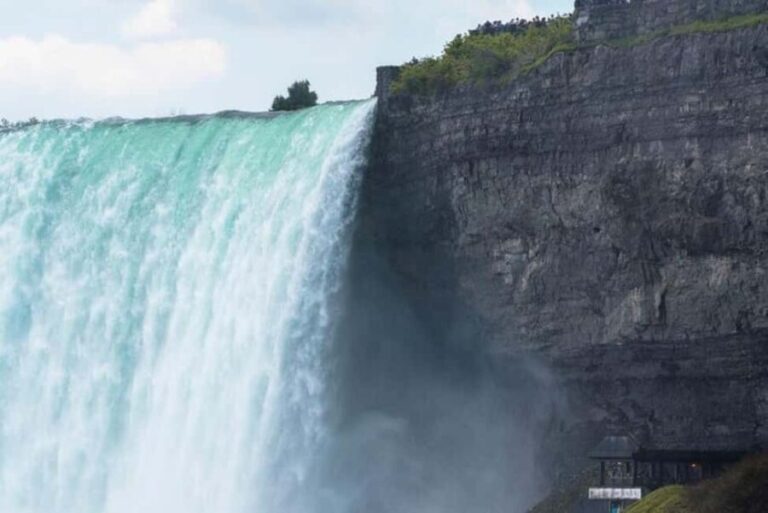 Niagara Falls Day Tour with Boat Ride & Journey Behind Falls - The Itinerary: What You Can Expect