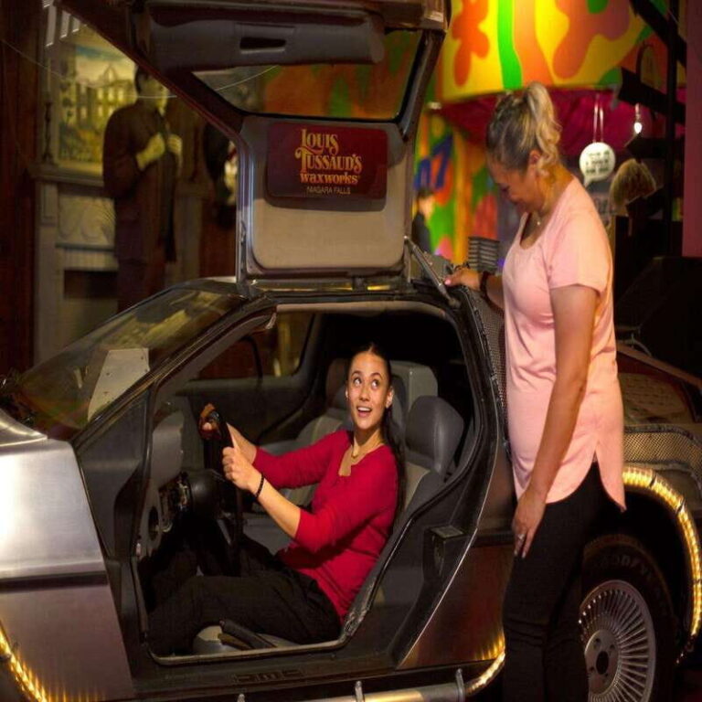 Niagara Falls: Louis Tussaud's Waxworks Entry Ticket - Is It Worth the Price?
