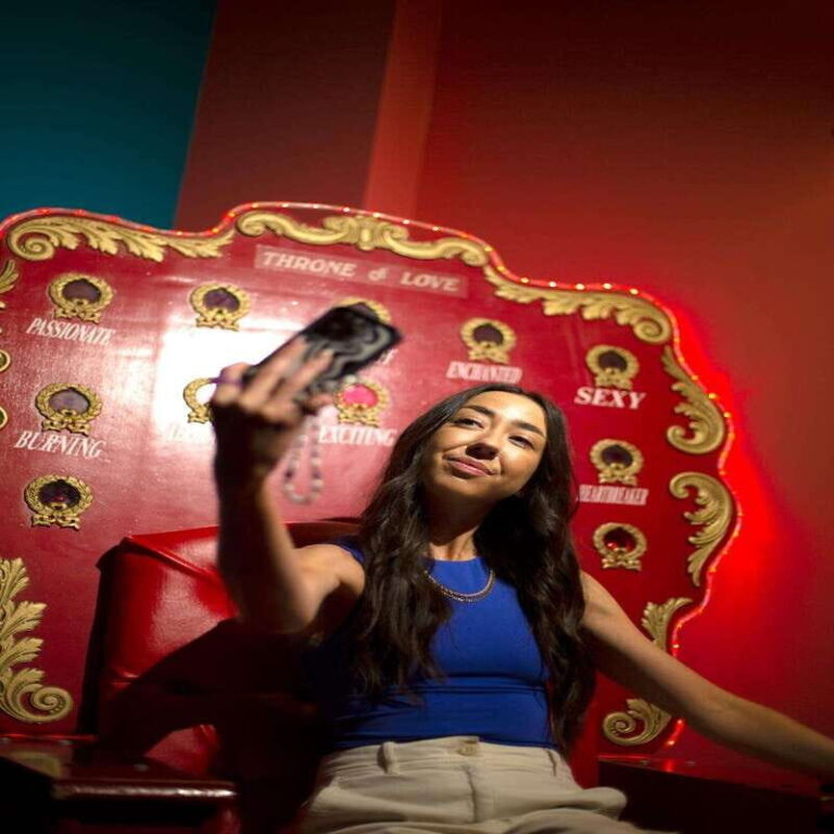 Niagara Falls: Ripley's Believe It or Not! Museum Entry - What You Can Expect at Ripleys Believe It or Not! Museum