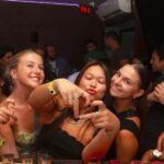 Nice: 4 Bars Party Pub Crawl + VIP Club Entry & 5 Free Shots - Why Choose This Pub Crawl?