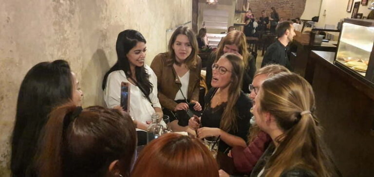 Non-alcoholic Bar-Hopping Experience - What Makes This Tour Stand Out?