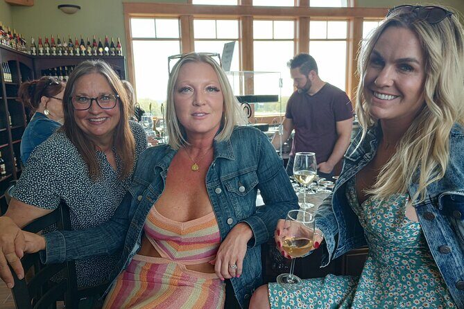 NON BUS Traverse Sunset Wine Tour 3 Winery Old Mission Peninsula - What We Love About This Tour