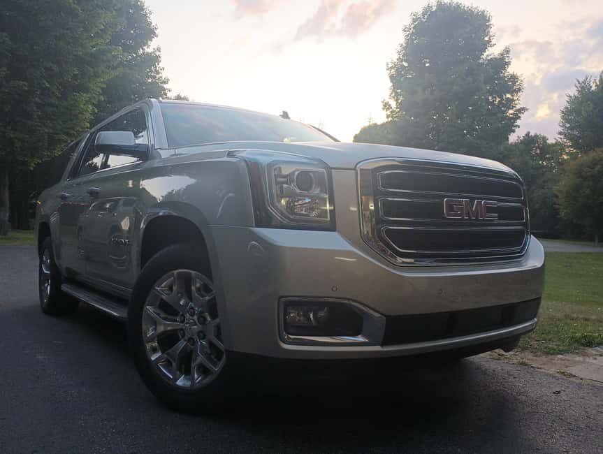 NON BUS VIP GMC YUKON Old Mission Traverse City Wine Tour - Who Will Love This Tour?