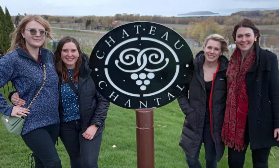 NON BUS White Wine Lover Old Mission Traverse City Wine Tour - The Wineries: What Makes Each Stop Unique?