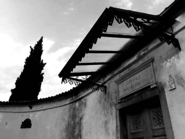 NOTTURNO AL MANICOMIO DI COLLEGNO - Who Will Love This Tour?