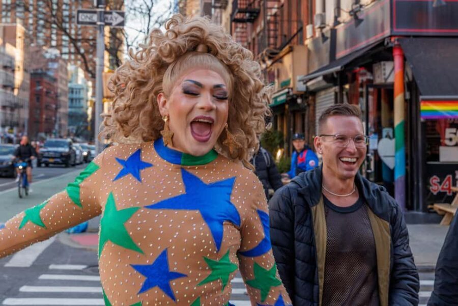 NYC: Fabulous Drag Night Out with a Drag Queen - What’s Included and How It Adds Value