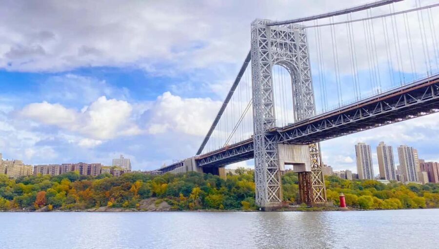 NYC: Fall Foliage Cruise with Live Guide - Authentic Experiences and Practical Tips