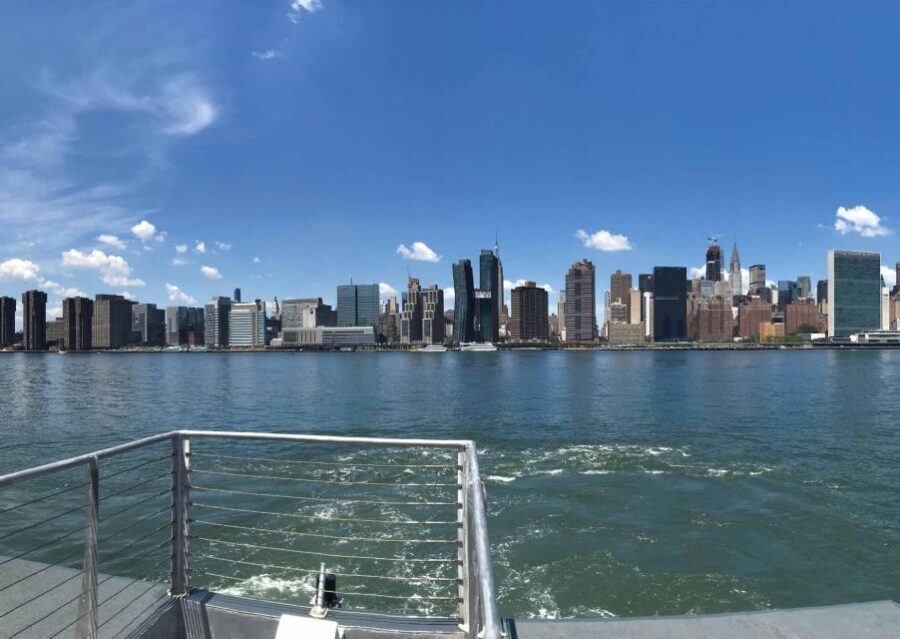 NYC | French guided tour Superheroes Midtown & Brooklyn - Who Should Consider This Tour?