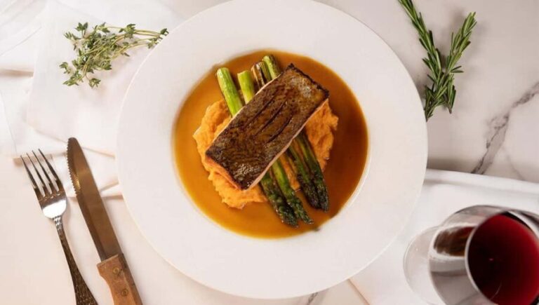 NYC: Manhattan Skyline Dining Cruise - Authentic Insights from Real Guests