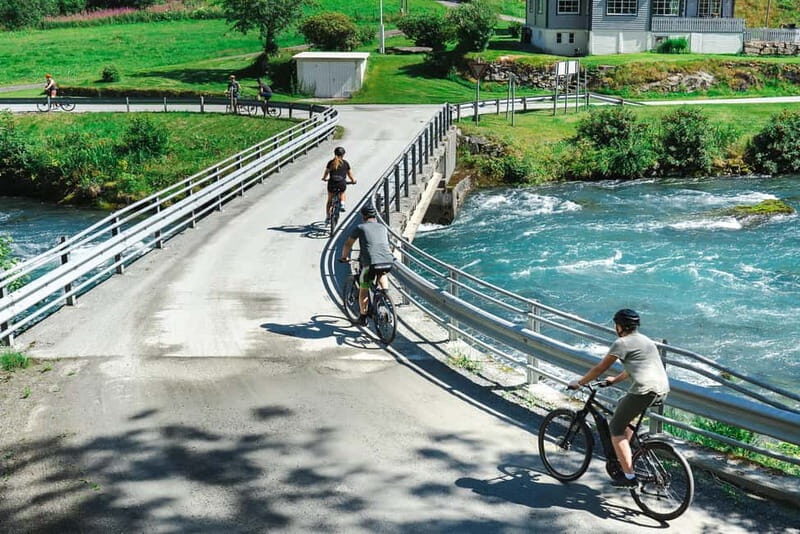 Olden: Guided e-bike tour - An In-Depth Look at the Olden E-Bike Tour