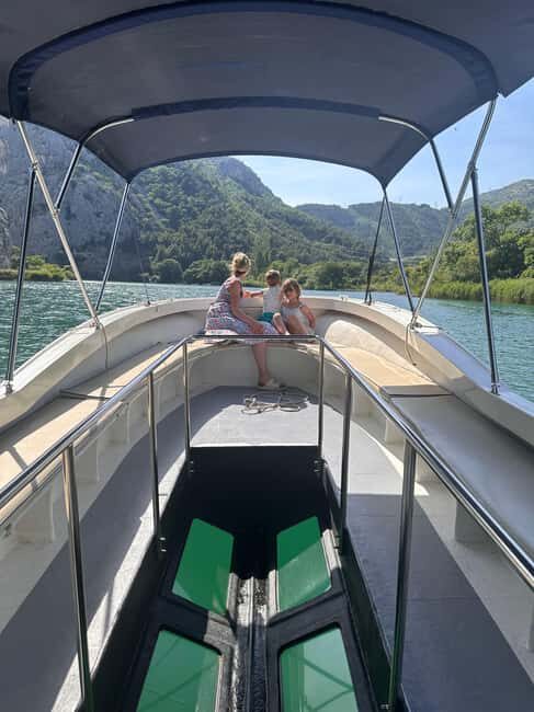 Omi: Cetina River Canyon Glass Boat Tour to Radman Mills - Radman Mills: A Historic and Scenic Stop