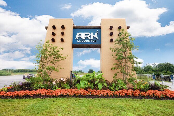 One Day Tour Nashville To Ark Encounter - The Ararat Ridge Zoo: Unexpected Animal Encounters