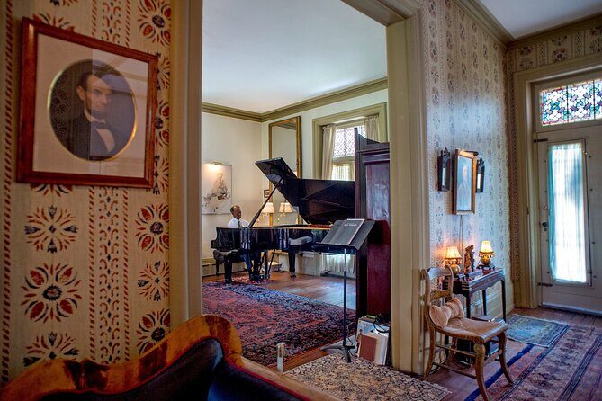 One Day Tour On Galena From Chicago - First Stop: Dubuque – Iowa’s Oldest City