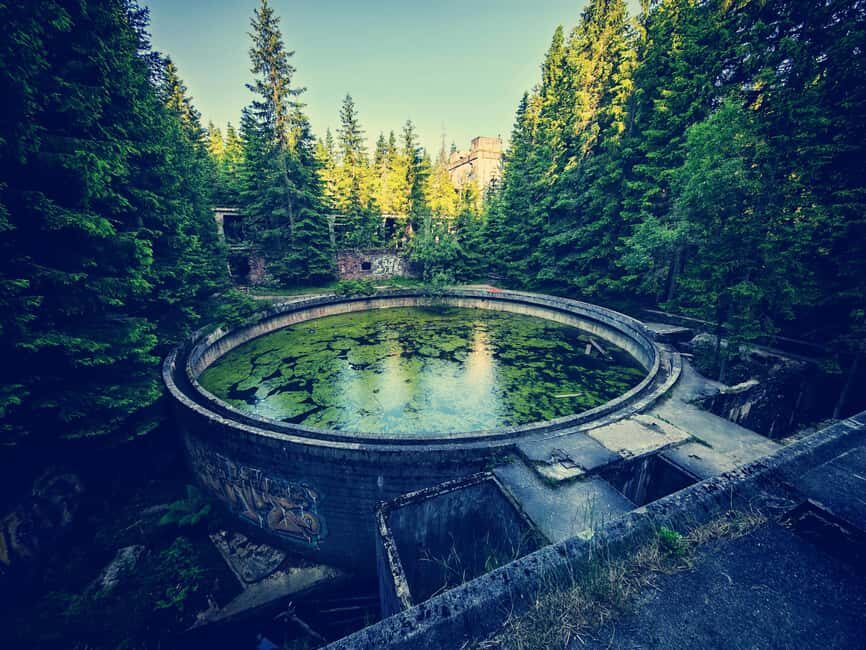 Ore Mountains: Karlovy Vary, Sauersack Mystery & Wetlands - Exploring Karlovy Vary: The Spa Towns Charm