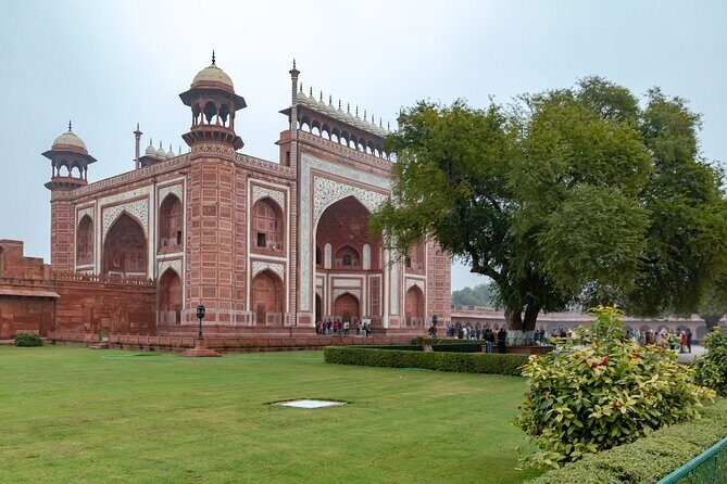 Overnight Taj Mahal & Agra Fort Tour From Delhi - Who Should Consider This Tour?
