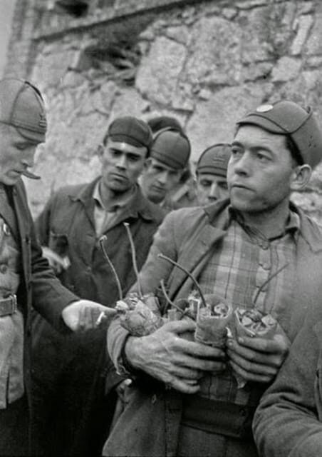 Oviedo: Tour de la Revolución de 1934 - Why This Tour Is Worth Considering