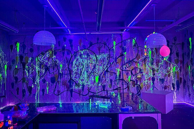 Paint-In-Dark Drawing Class in New York - Practical Tips for Making the Most of Your Visit