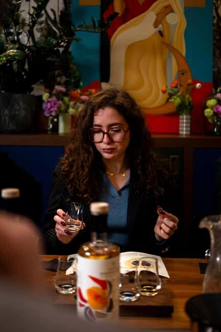 Pairing workshop in Paris: gin, whisky, and chocolate - What’s included and the logistics