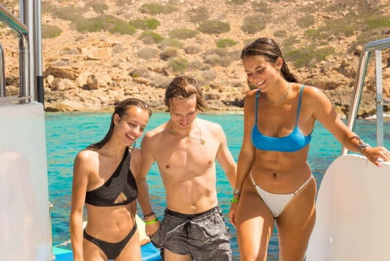 Palma: Deluxe Catamaran with Snacks, Drink, SUP & Snorkeling - Practical Details & Tips