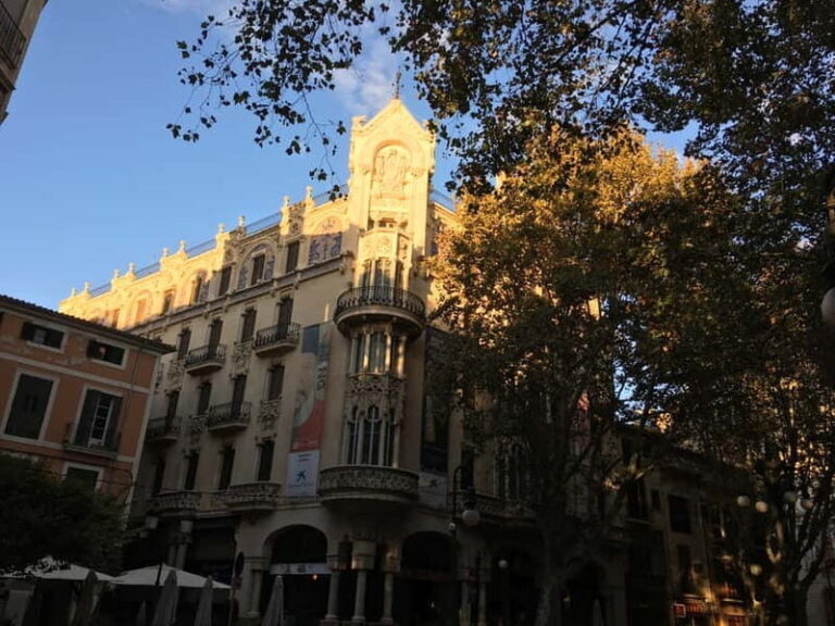 Palma Old Town Insider Tour with visit of the Cathedral - Why This Tour Offers Great Value