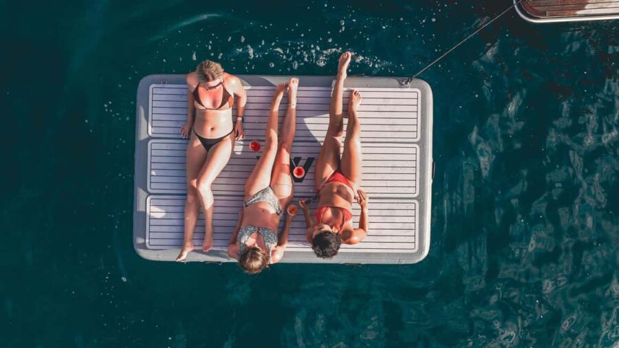 Palma: Private Flybridge Motorboat Tour - All Included - The Experience in Detail