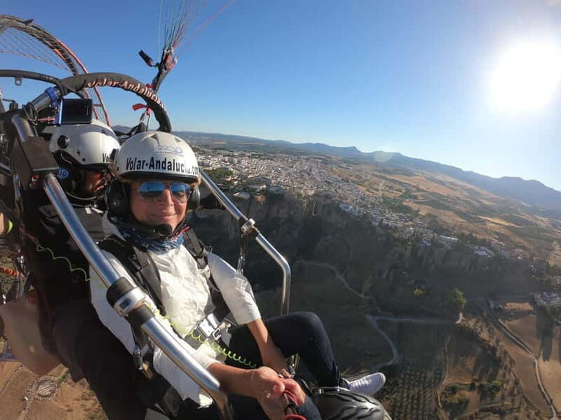 Paramotor flight in Ronda (Málaga), near Marbella - The Experience and Its Highlights