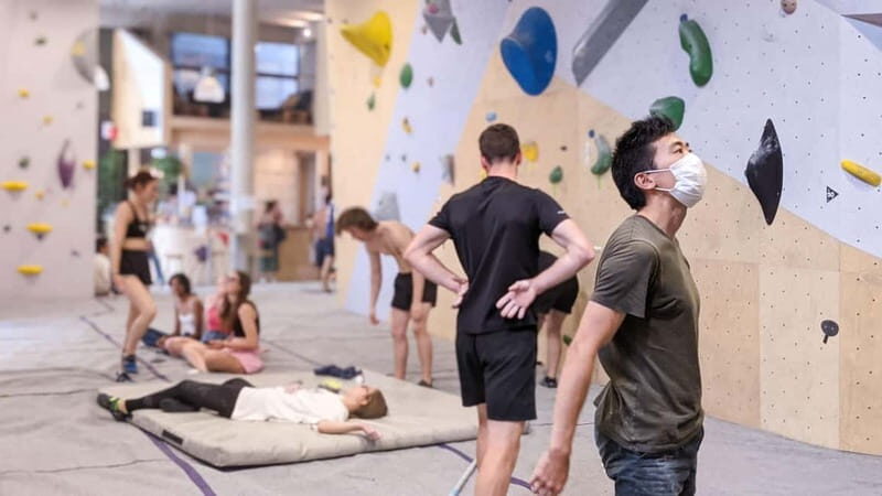 Paris - Bercy Village - Access 1 day of unlimited climbing - The Climbing Experience and Facilities