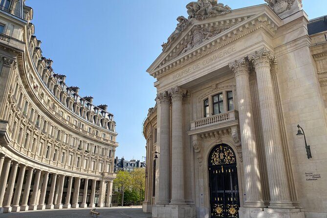 Paris Bourse de commerce Private Tour - The Building and Its Art Collection